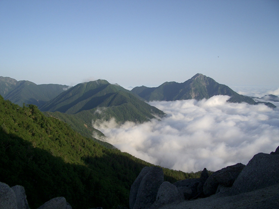 北岳を望む